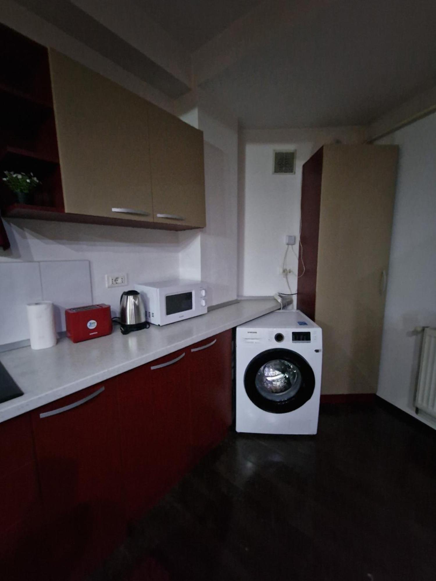Hotel Jolie Apartments Galaţi Kamer foto