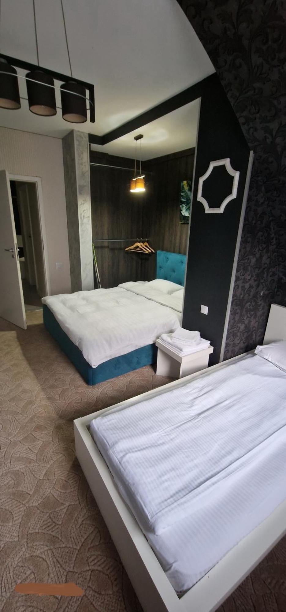 Hotel Jolie Apartments Galaţi Buitenkant foto